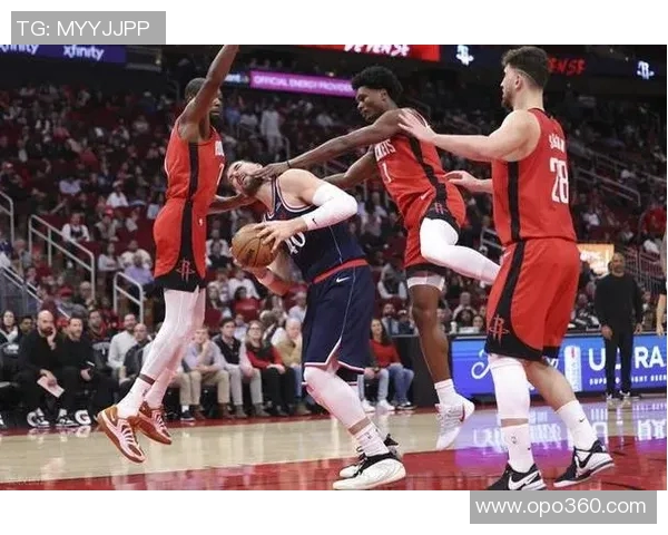 快船与步行者全场激战回顾球迷热情高涨精彩瞬间不断