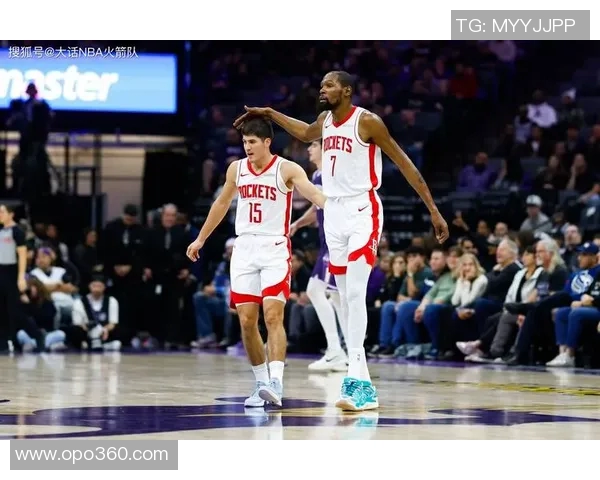 火箭队与凯尔特人队激战三场四轮赛季对决精彩回顾与分析