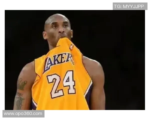 科比布莱恩特传奇生涯回顾与影响力分析：篮球巨星的荣耀与奋斗历程