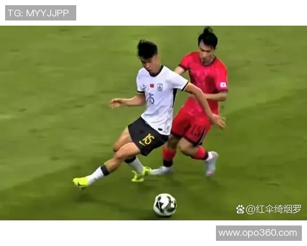 中国香港足球队迎战韩国队力争在主场取得佳绩