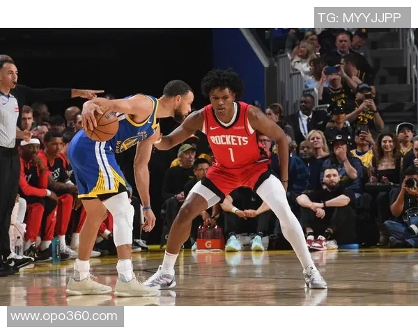 勇士与火箭常规赛对决精彩回顾及赛季展望分析